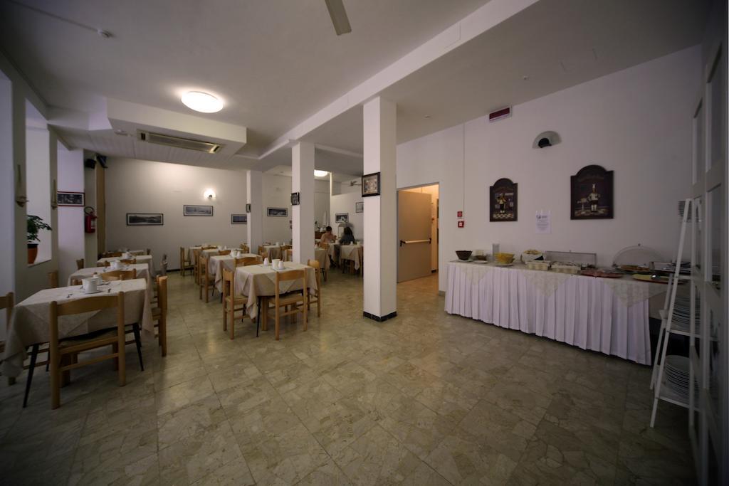 Oxford Hotell Rimini Eksteriør bilde